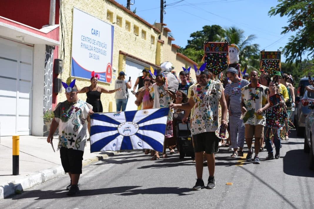Bloco da Alegria agita assistidos do Centro de Atenção Integral à Família de PCDs de Maricá
