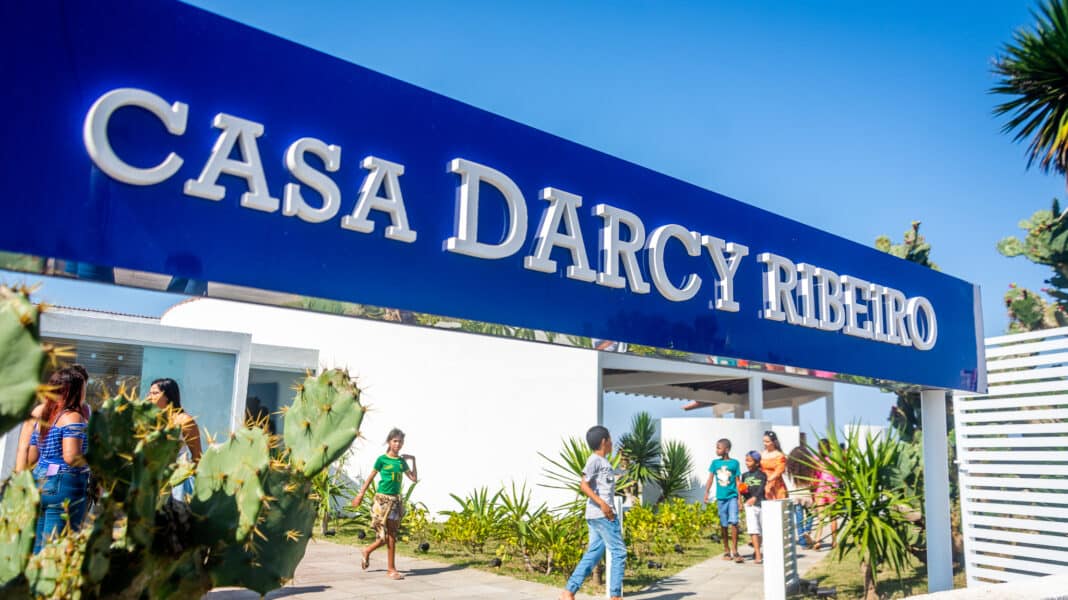 Samba e carnaval dão o tom do fim de semana na Casa Darcy Ribeiro, em Maricá