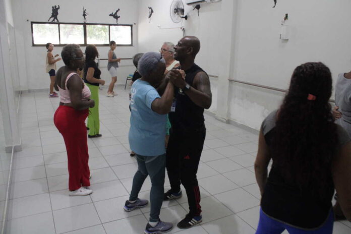 Escola de Artes de São Pedro da Aldeia inicia ano letivo com oficinas e alta adesão dos alunos