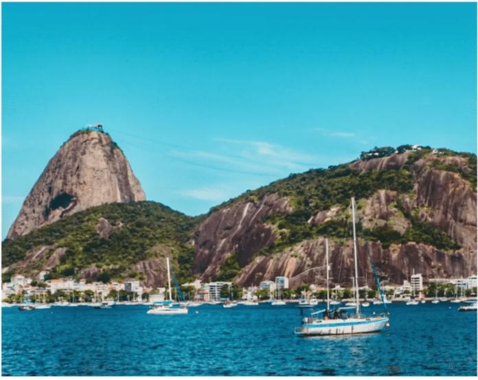 Fim de semana no Rio deve ser de sol e sem previsão de chuva | Máxima deve chegar a 35°C no domingo (30/03)