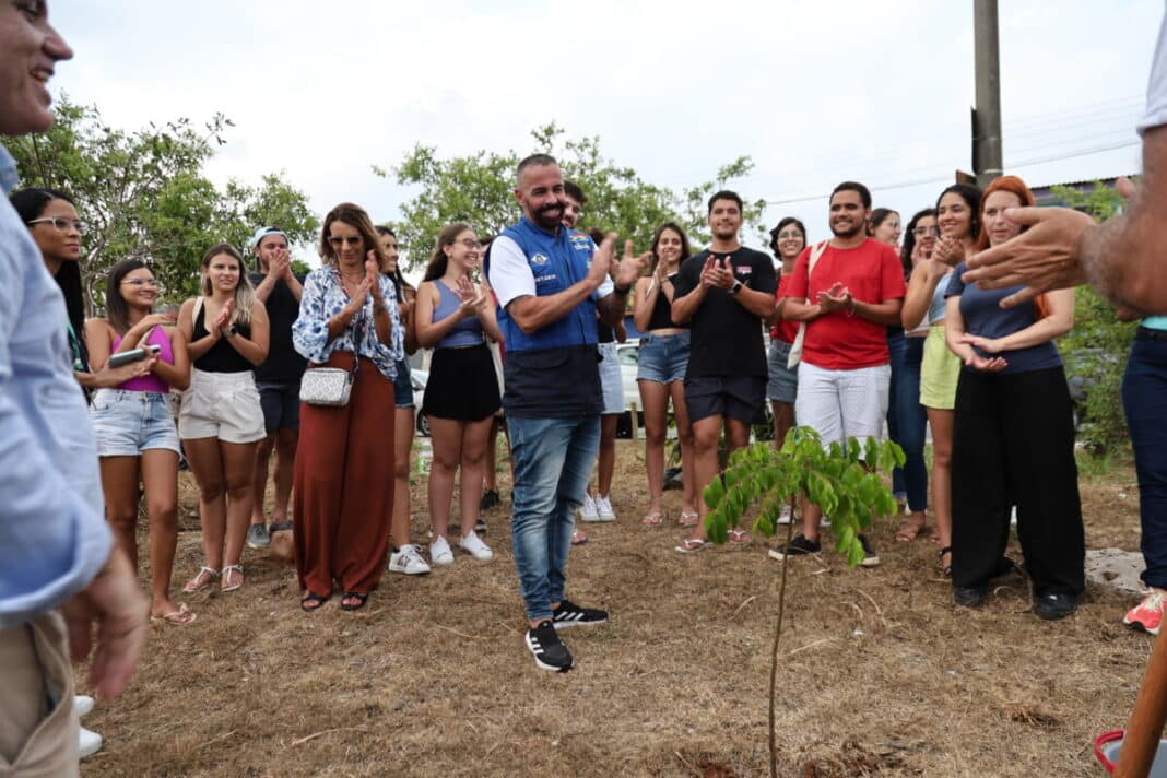 Plantio de mudas nativas marca reabertura do Parque Municipal Dormitório das Garças