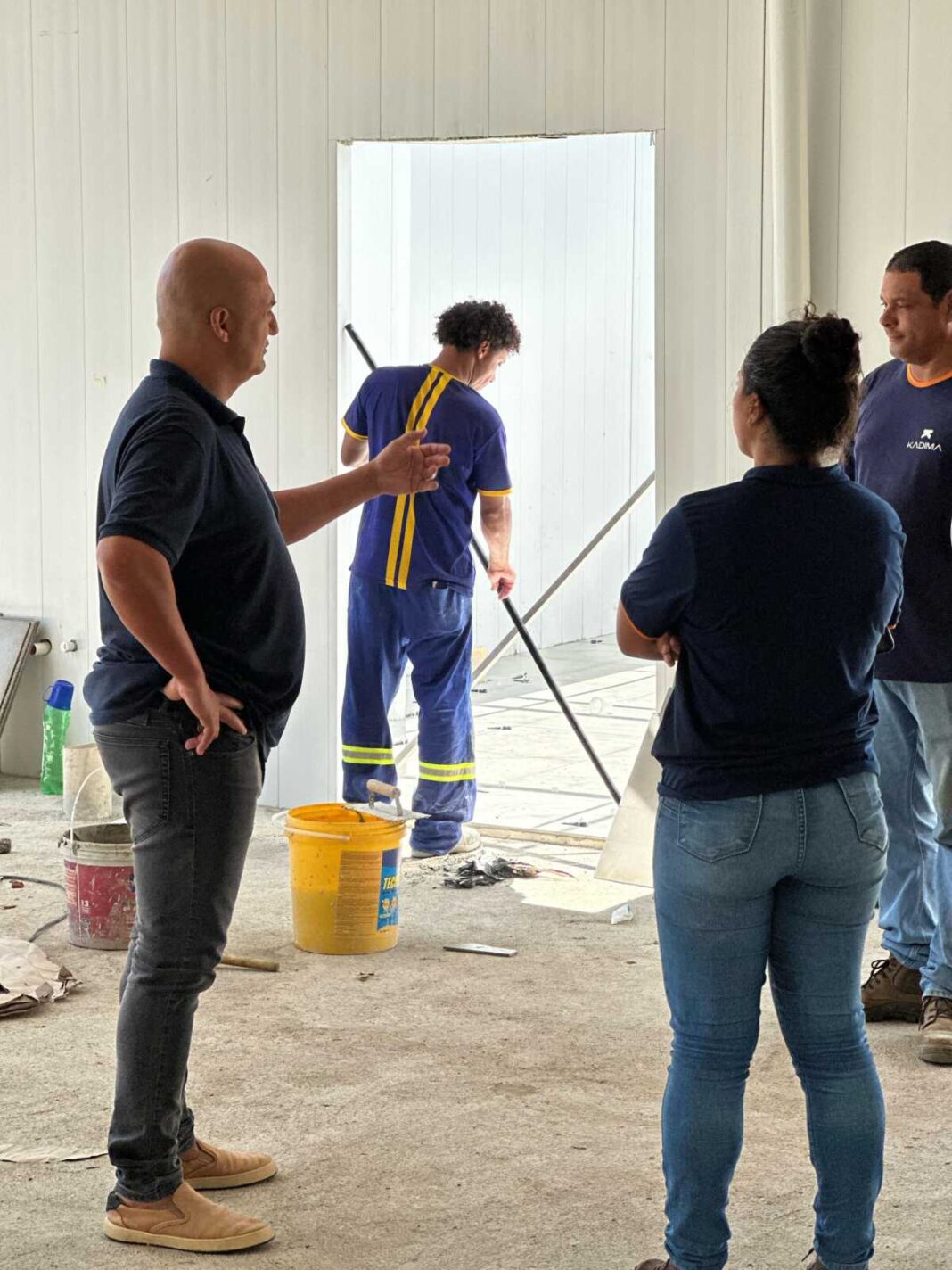 Prefeito Fábio do Pastel visita obras da nova sede do EMESPP