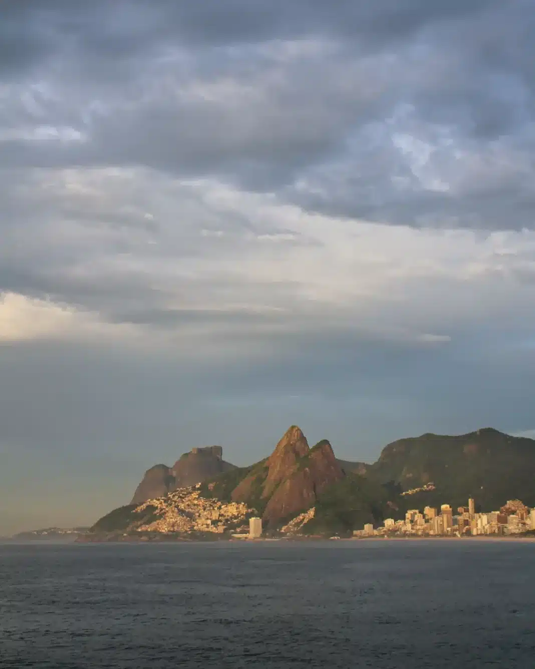 Verão se despede com recorde de temperatura e temporal no município do Rio de Janeiro