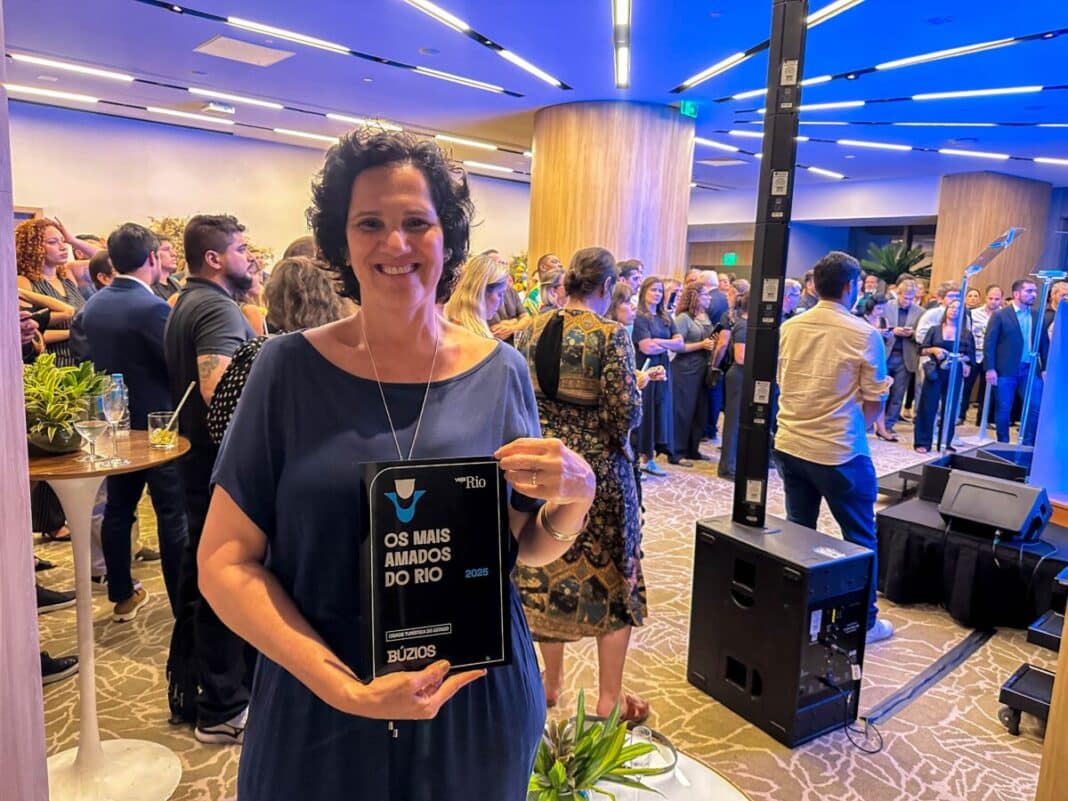 Búzios é premiada como a “Cidade Turística Mais Amada do Rio” em cerimônia no Hotel Fairmont, em Copacabana