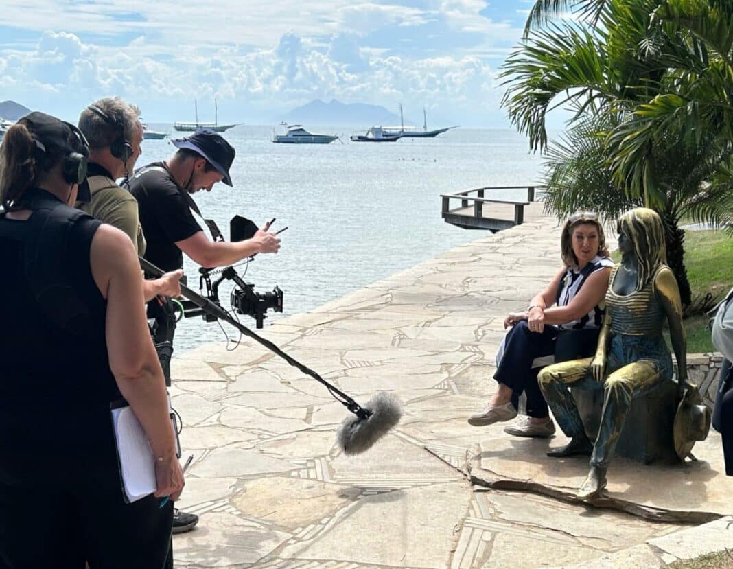 Búzios recebe produção internacional com a cantora britânica Jane McDonald