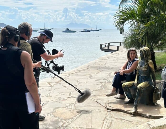 Búzios recebe produção internacional com a cantora britânica Jane McDonald