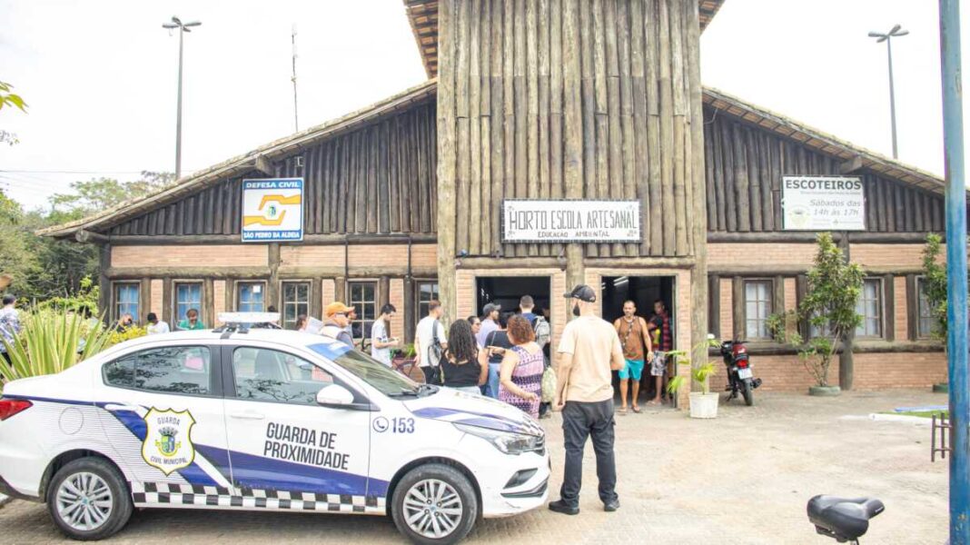 Centro de Atendimento ao Trabalhador oferece suporte ao processo seletivo de rede de supermercado