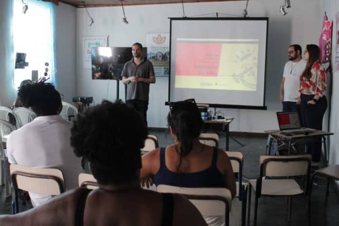 Fazedores de cultura participam de sessões públicas sobre editais da PNAB em São Pedro da Aldeia