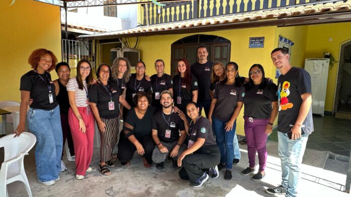 Jovem retoma caminho de trabalho e convívio social após passagem por abrigo da Prefeitura de Maricá