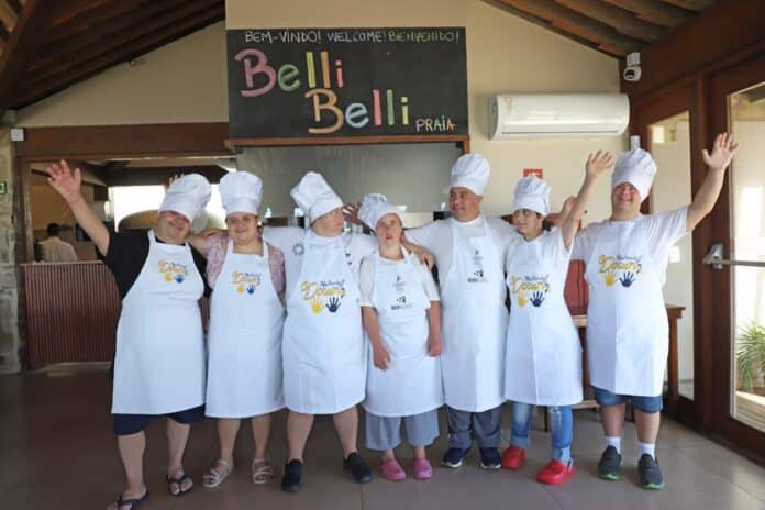 Prefeitura de Búzios realiza ação de inclusão com pessoas com síndrome de Down com mais uma edição do Master Chef Down