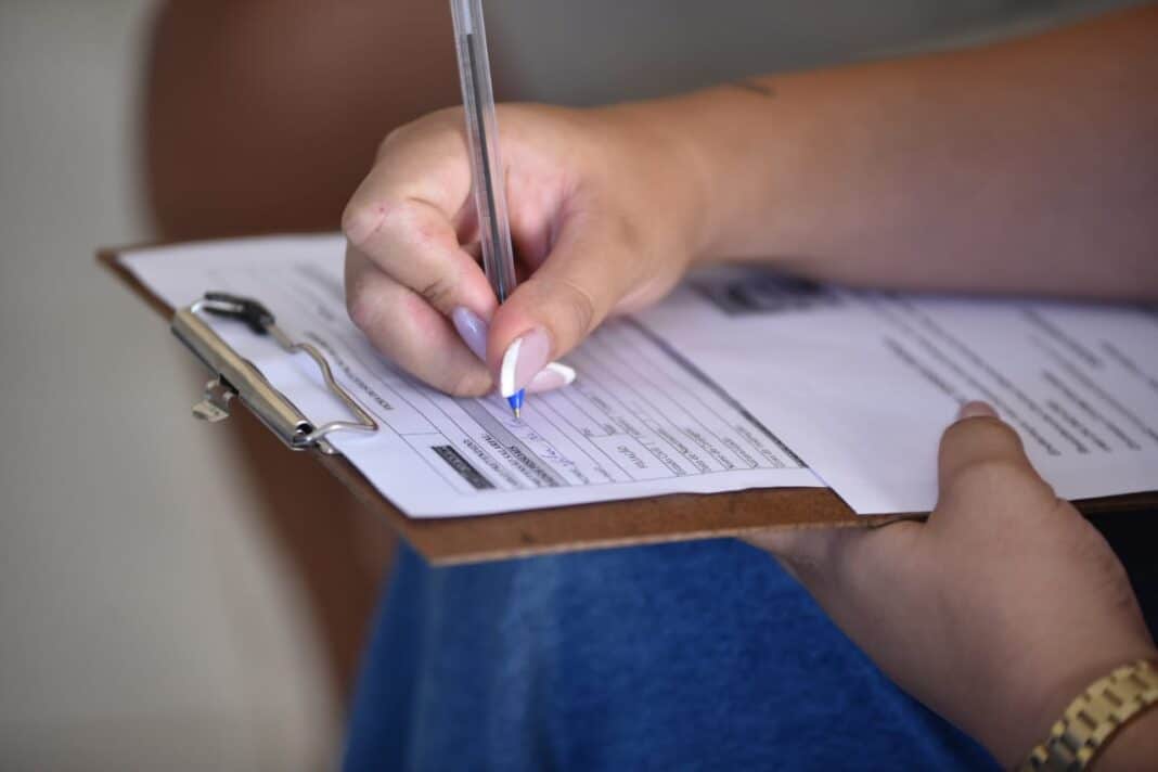 Prefeitura de Maricá leva oportunidades de empregos para moradores dos conjuntos habitacionais