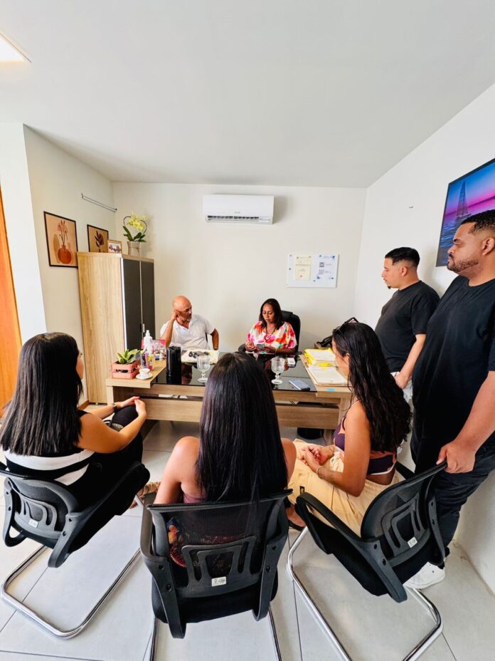 Secretaria de Desenvolvimento Social e Secretaria da Juventude alinham parceria para fortalecer políticas para os jovens de Búzios