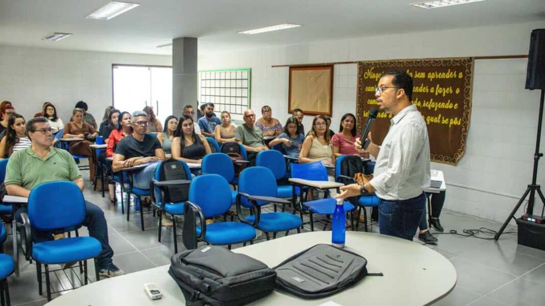 Servidores aldeenses participam de capacitação sobre planejamento de contratações