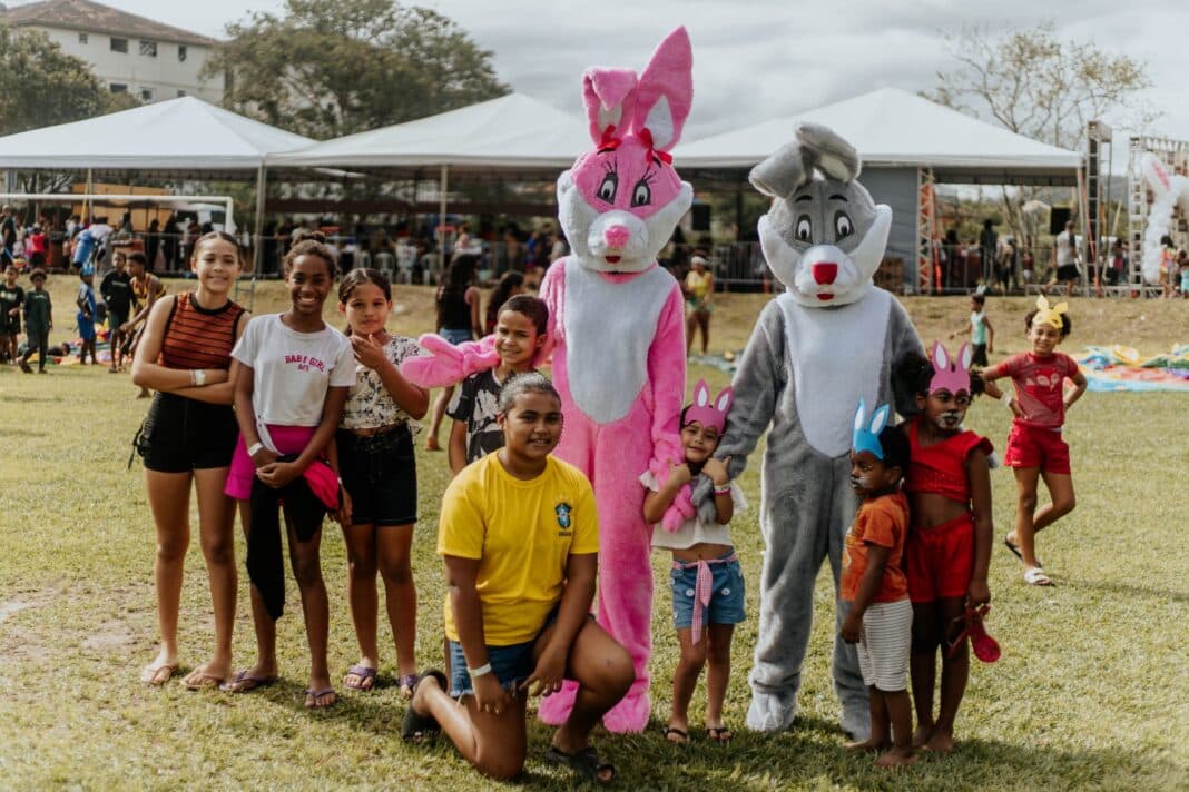 ‘Páscoa para as Comunidades’ garante diversão para crianças no Minha Casa Minha Vida de Inoã