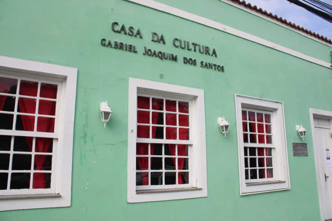 Casa da Cultura completa 26 anos e recebe abertura da exposição “Olhar sobre Nós” nesta quinta-feira (15)