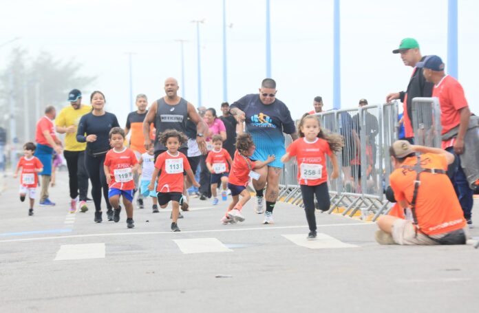 Corrida Infantil da Meia Maratona Internacional de Maricá proporcionou manhã de diversão em oito categorias