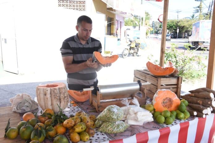 Feira da Agricultura Familiar acontece neste sábado (24/05) em Itaipuaçu