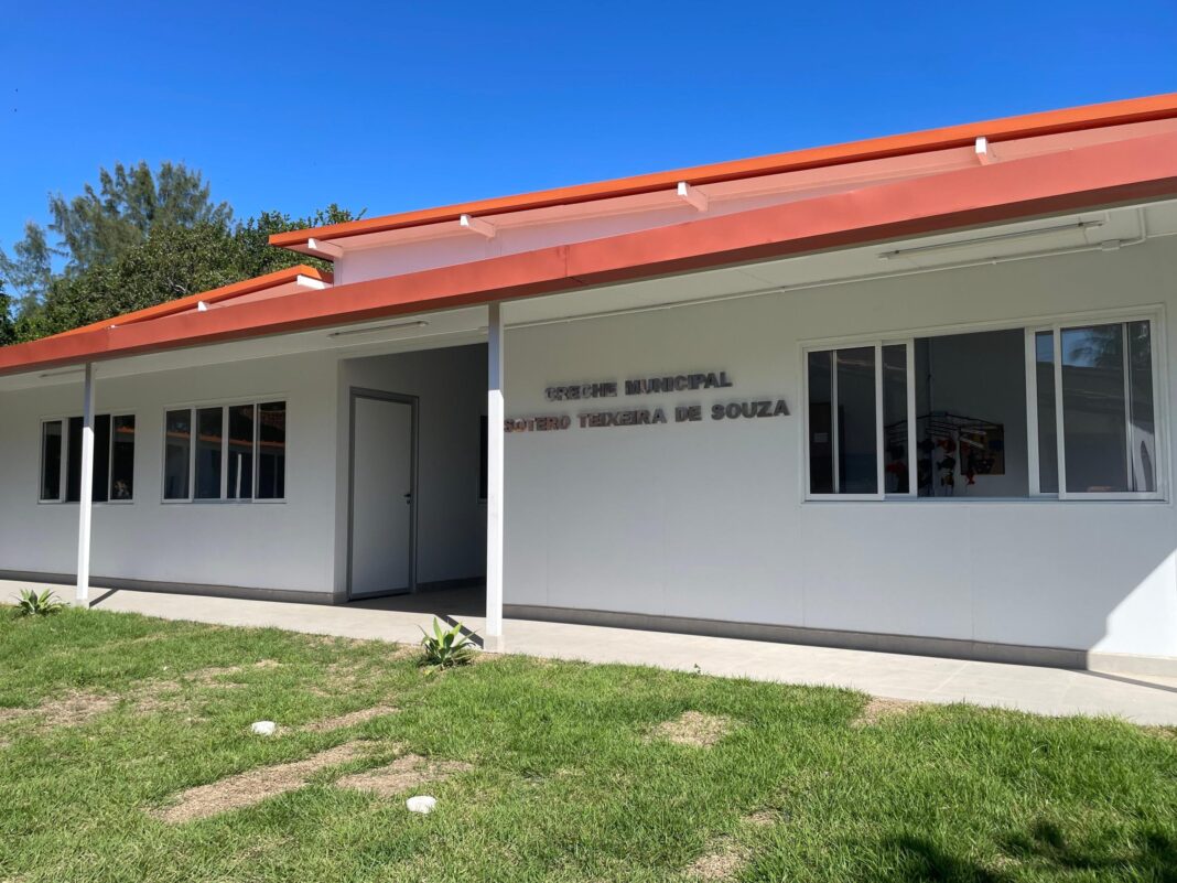 Nova creche é inaugurada em Arraial do Cabo com ensino em tempo integral e estrutura moderna