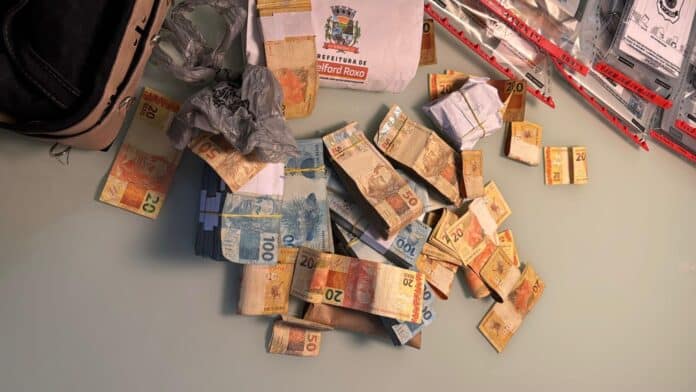 140 mil em apartamento de auditor fiscal