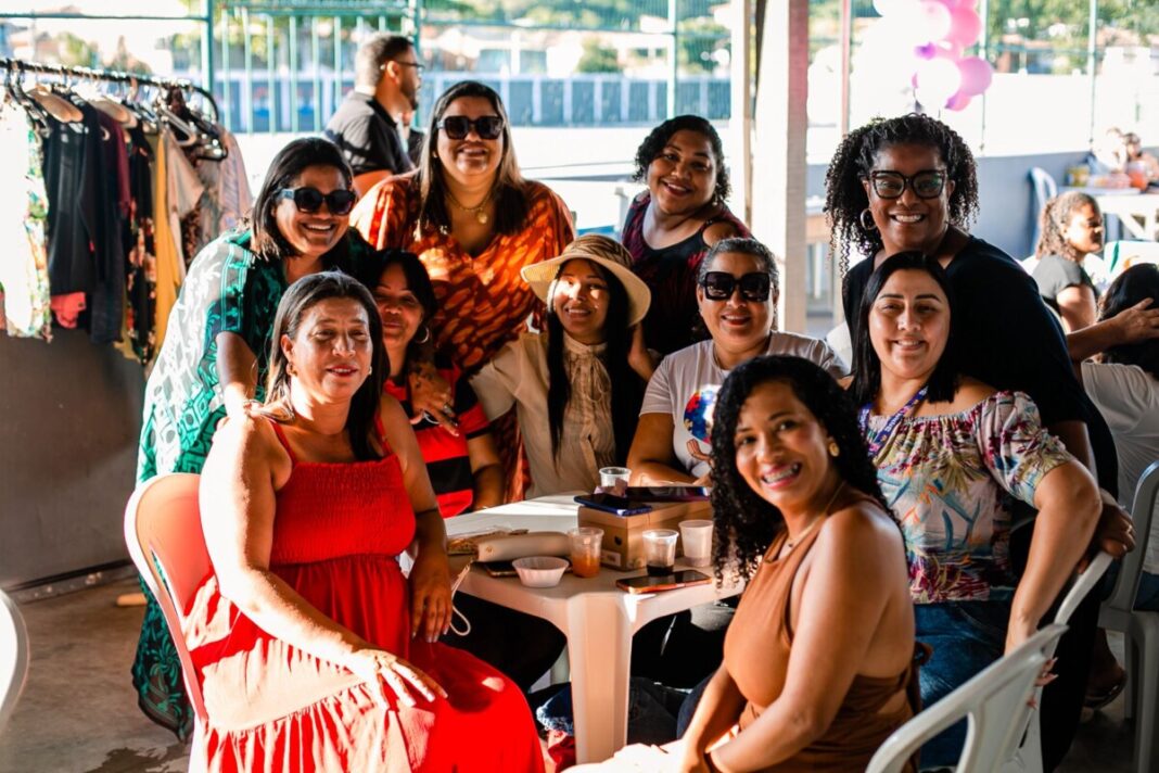 Prefeitura de Búzios realiza homenagem ao Dia das Mães na Sociedade Esportiva de Búzios