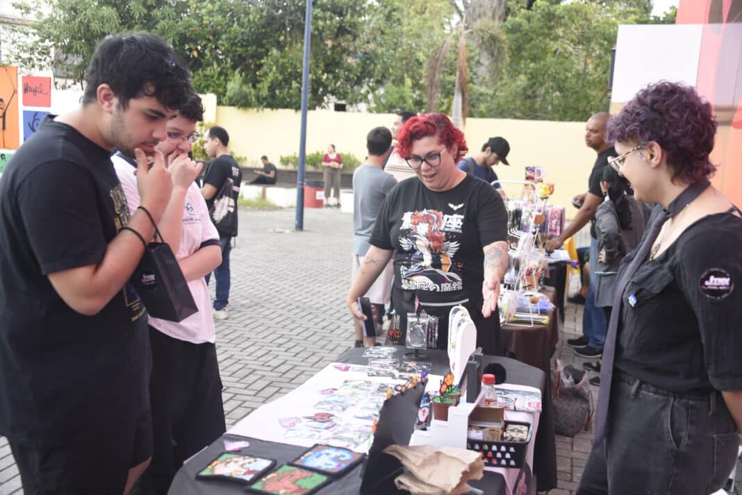Prefeitura de Maricá promove encontro da comunidade geek e nerd no Cine Henfil