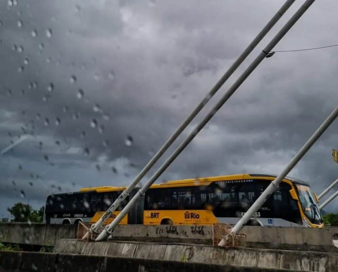Previsão de chuva moderada a forte nesta sexta-feira (23/05), na cidade do Rio de Janeiro