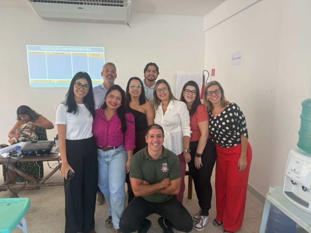 Secretaria de Meio Ambiente de Cabo Frio marca presença em reunião da Rede Lagos de Agentes de Desenvolvimento em Saquarema