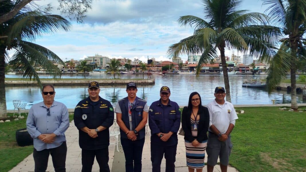 Secretário de Ordem Pública de Búzios se reúne com a Marinha do Brasil para tratar de questões náuticas da península