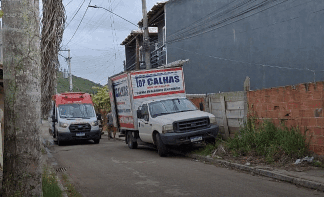 Acidente com descarga elétrica deixa três trabalhadores feridos em Armação dos Búzios