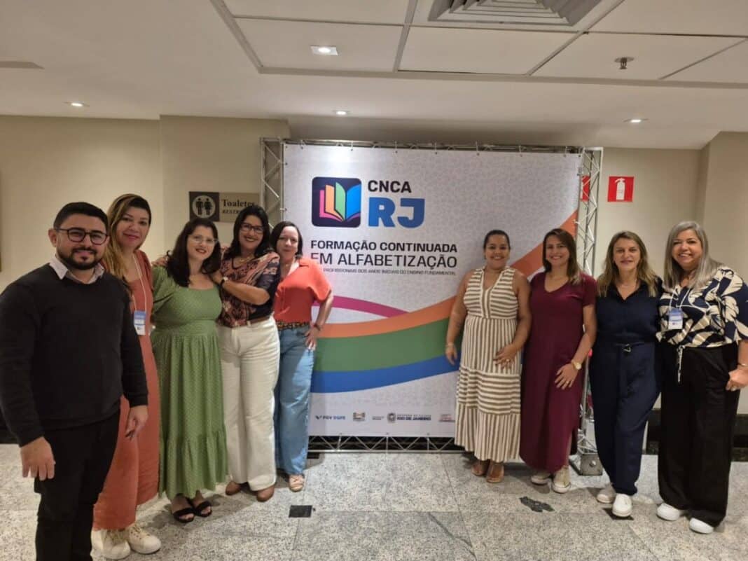 Capacitação de professores marca avanço na alfabetização infantil em Cabo Frio