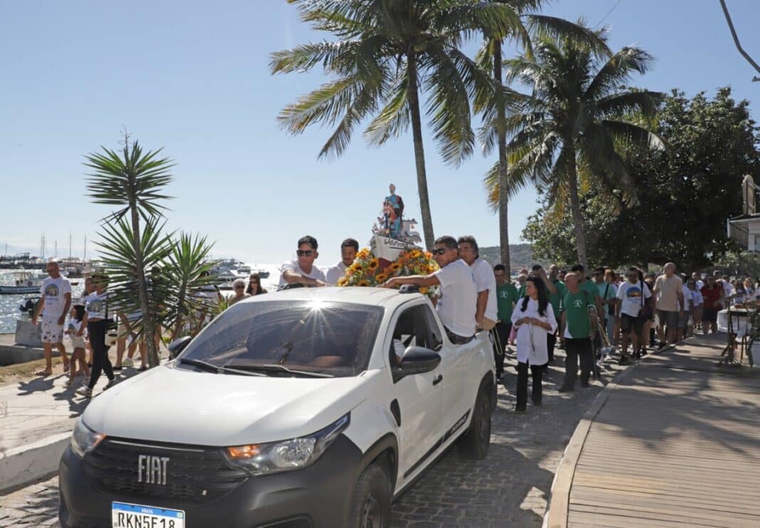 Festa dos Pescadores celebra tradição e fé em Búzios com dois dias de homenagens e programação cultural