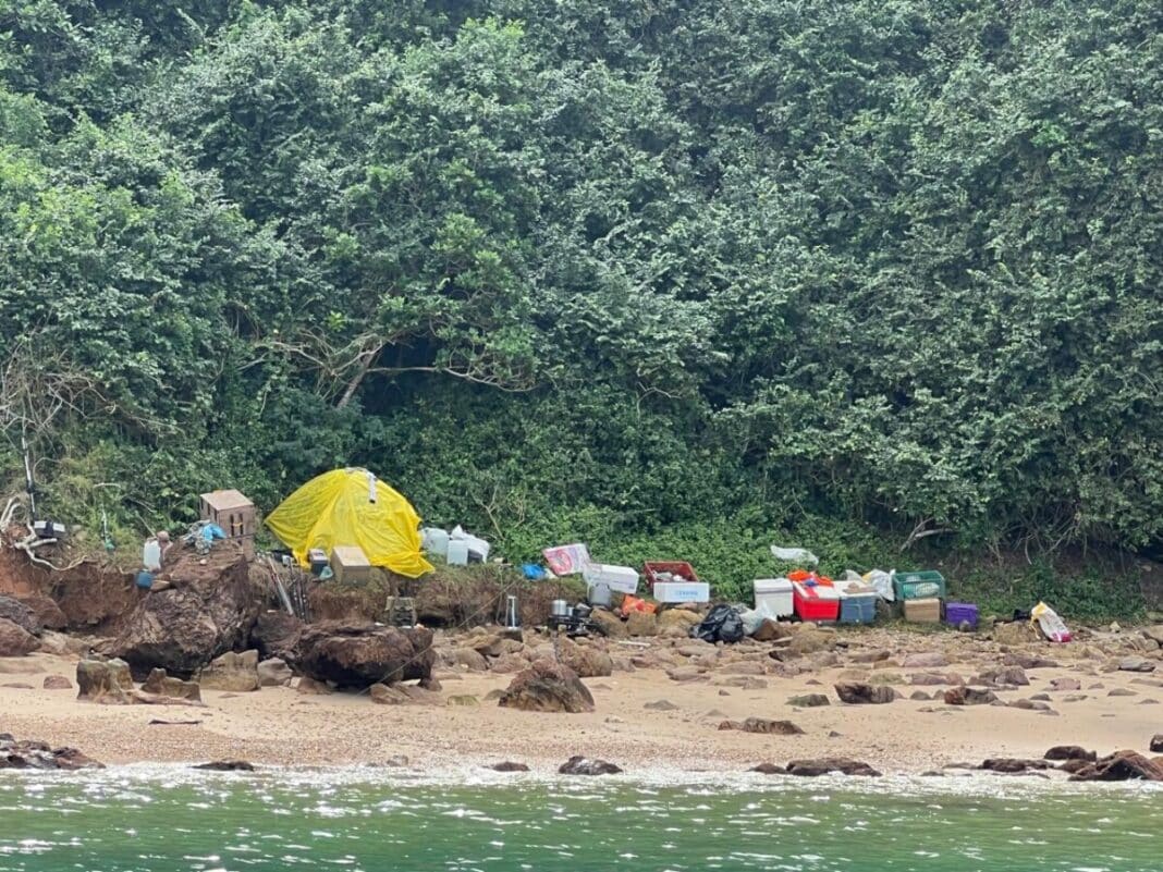 Fiscalização rápida na Ilha Feia reforça compromisso de Búzios com a preservação ambiental