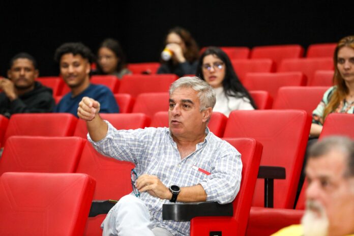 Maricá realiza escuta pública com artistas para construção de projetos culturais