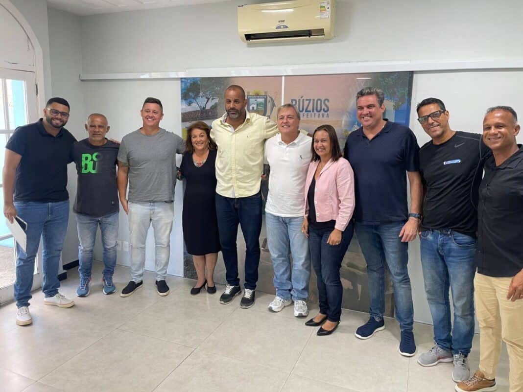 Prefeito de Búzios se reúne com representantes do Projeto Paraesporte para discutir parcerias e inclusão