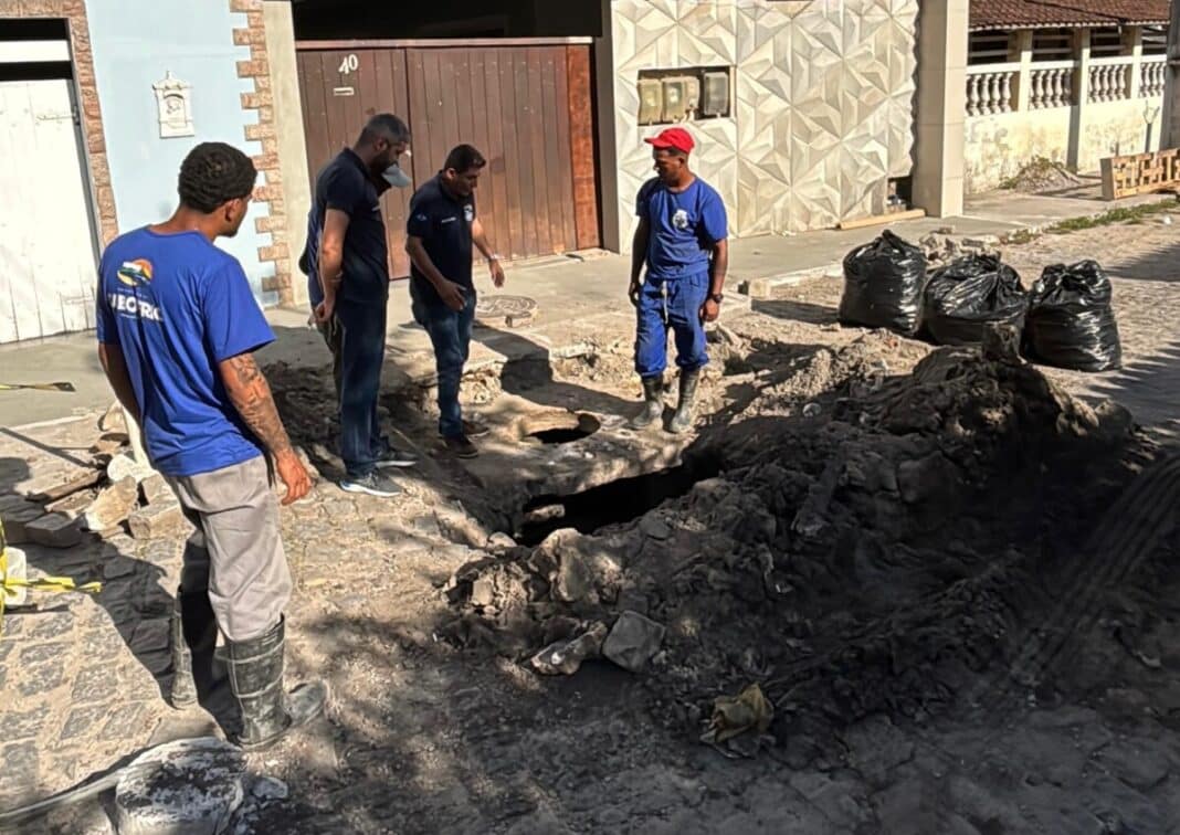 Prefeitura de Cabo Frio realiza obras na rede de drenagem na Rua Telles Cândido Cardoso, no Porto do Carro