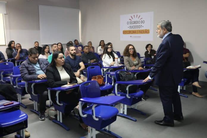 Prefeitura de Maricá realiza capacitação de servidores sobre o Sistema Único e Integrado de Execução Orçamentária