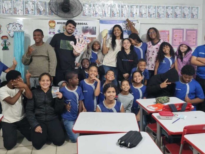 Programa Saúde na Escola leva atividades educativas e lúdicas à E. M. Adalgiza da Silva Lobo
