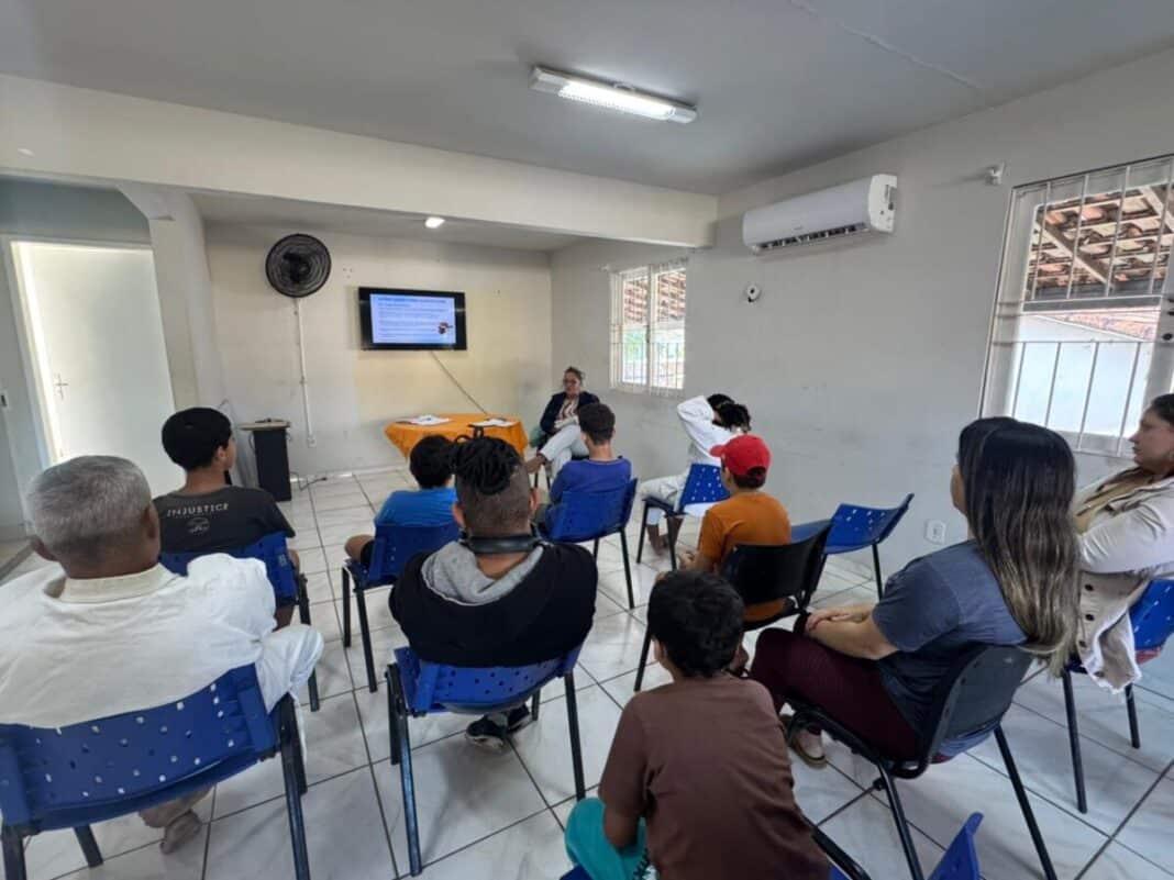 Secretaria de Desenvolvimento Social realiza roda de conversa no CRAS da Rasa pelo Dia Nacional de Combate ao Trabalho Infantil