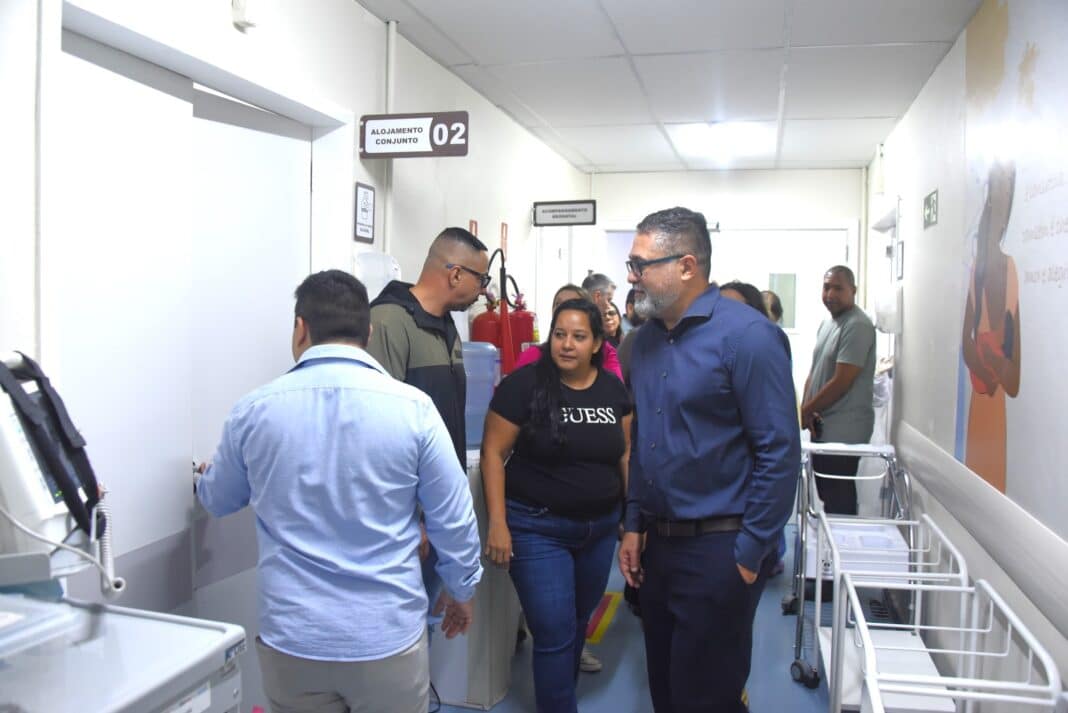 Secretaria de Governo vistoria instalações do Centro Materno do Hospital Conde Modesto Leal