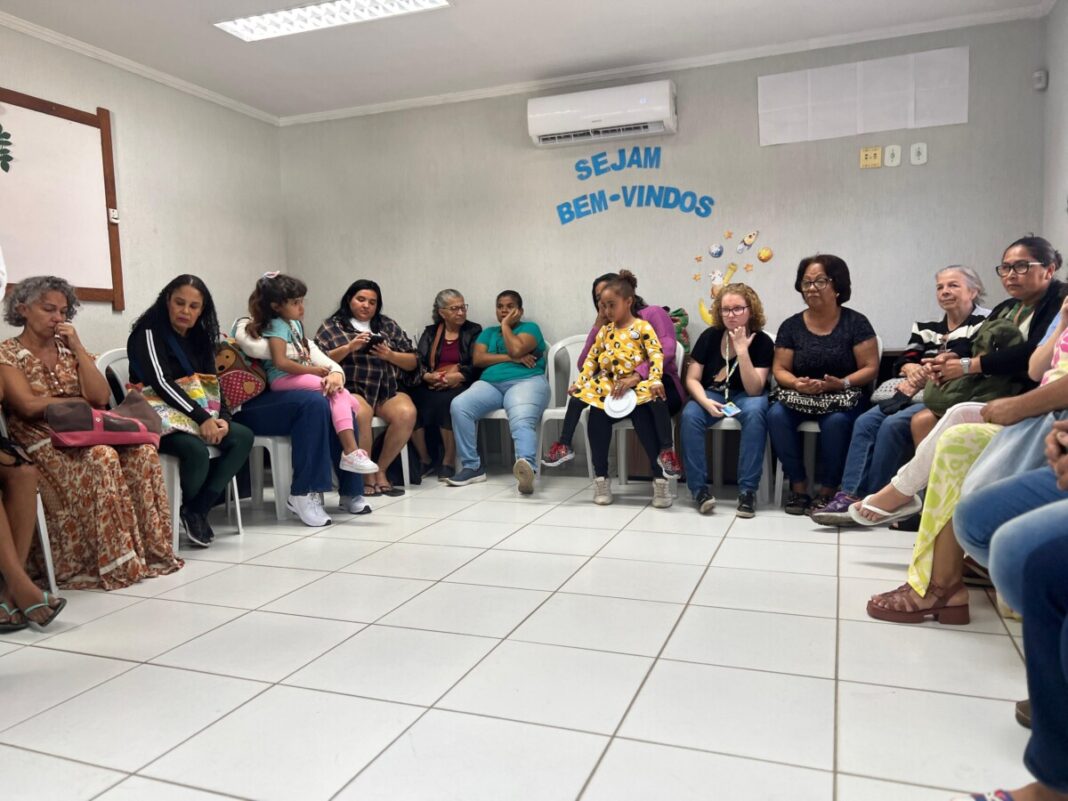 A Prefeitura de Búzios por meio da Secretaria da Pessoa com Deficiência promove encontro de escuta e acolhimento com famílias atípicas