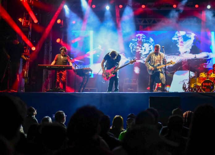 Barão Vermelho encerra fim de semana do Festival Sesc de Inverno com show emocionante em Cabo Frio