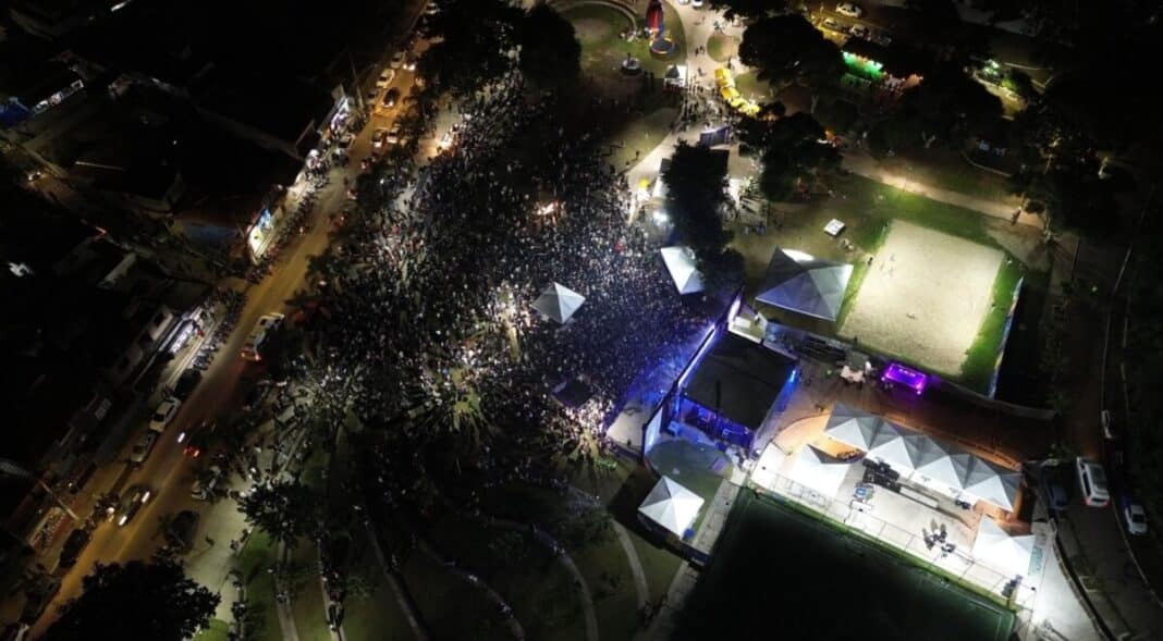 Búzios promove dia de cidadania e cultura com atendimentos gratuitos e shows na Praça Dona Uia