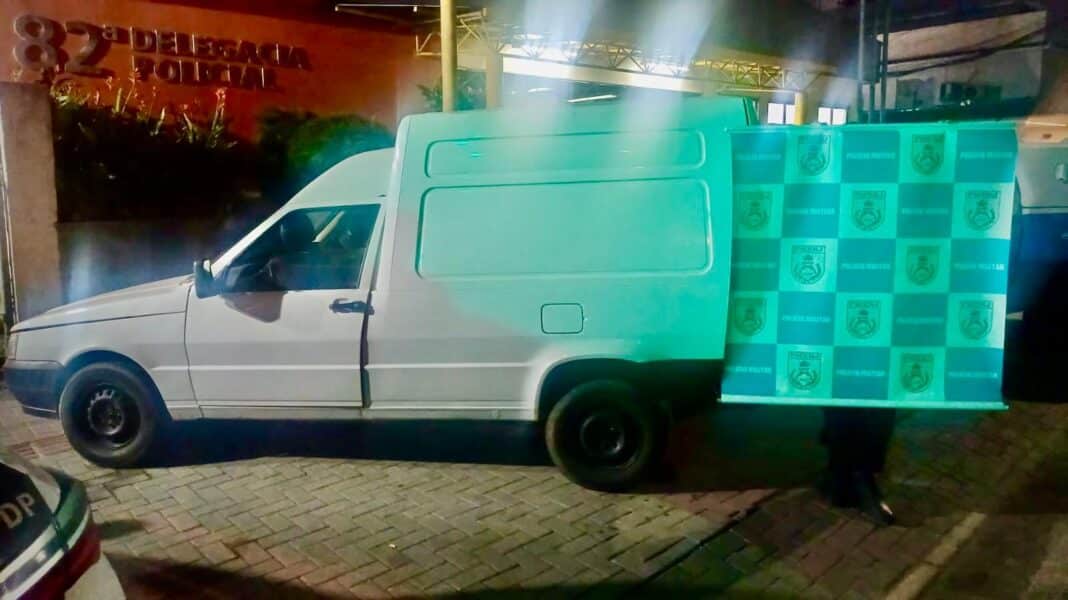 Câmeras do Ciosp auxiliam na recuperação de dois veículos suspeitos
