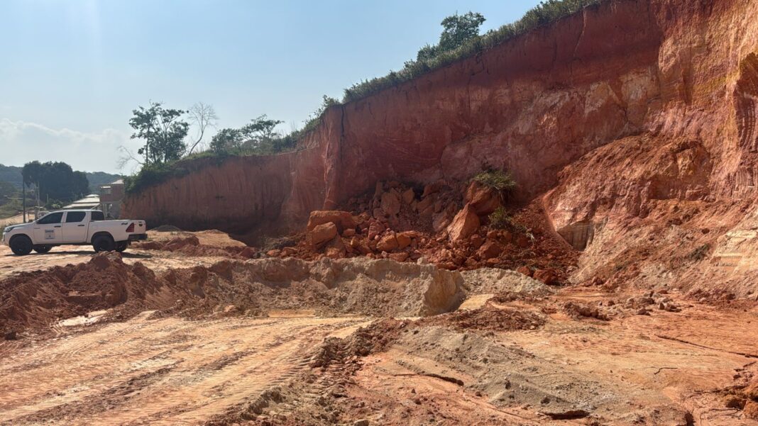 Criminalidade ambiental em Saquarema: extração ilegal de areia em área protegida é descoberta pelo Inea