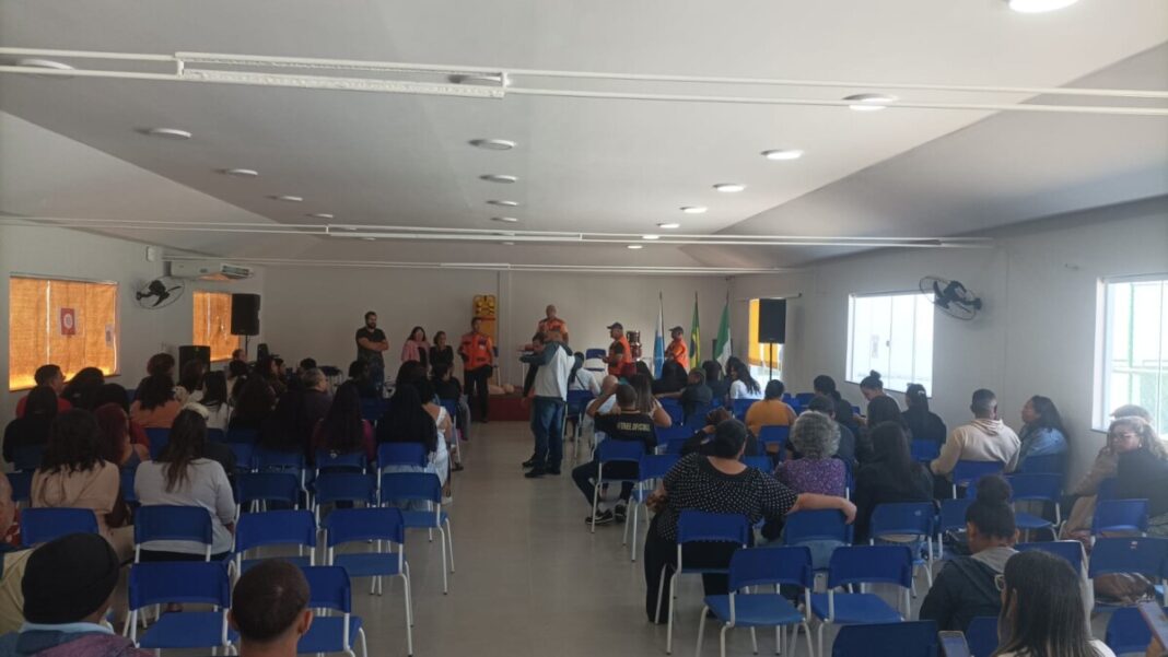 Defesa Civil de Búzios capacita servidores da Educação em primeiros socorros