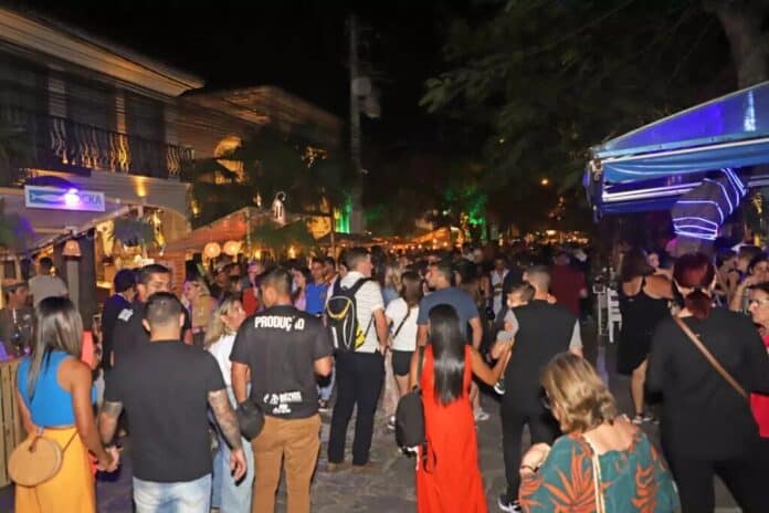 Expectativa de aumento no fluxo turístico em Búzios durante o início de julho