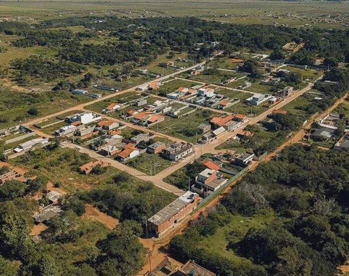 Milícia invade herança bilionária em Búzios e expulsa trabalhadores sob ameaça armada