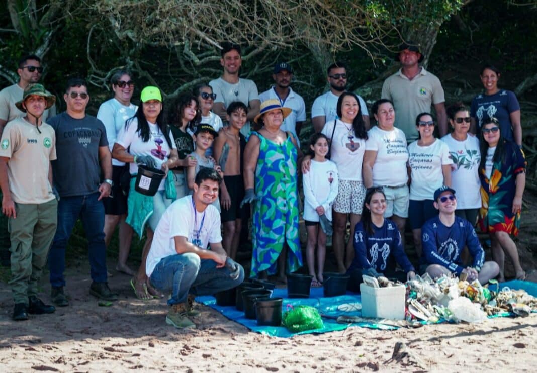 Praia do Forno recebe ação de limpeza e educação ambiental em alusão ao Julho Sem Plástico