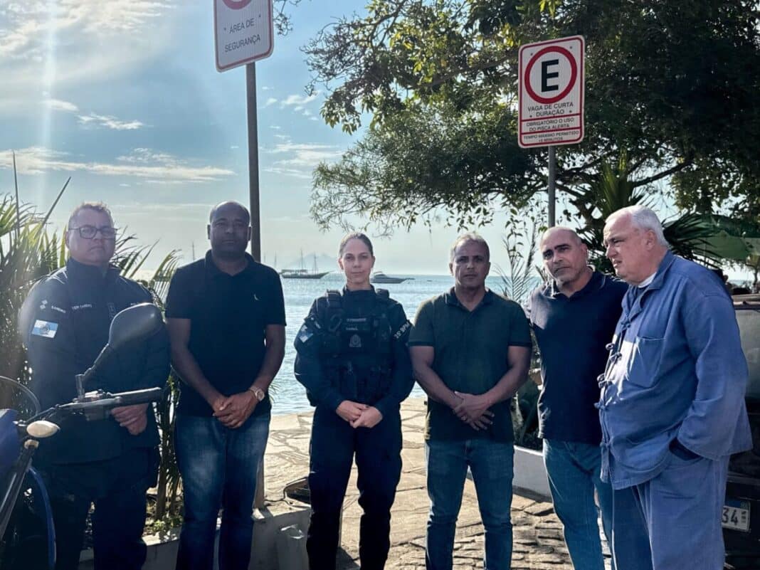 Prefeitura de Búzios reforça segurança na Orla Bardot com apoio da Polícia Militar