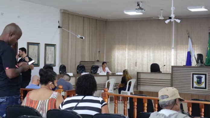 Procon Aldeense promove mutirão de negociações de dívidas 